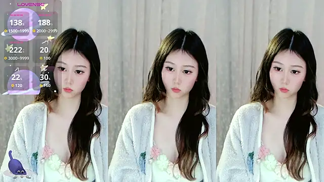 Aimee-520's Live XXX Chat