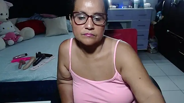 pervert_mommy_: онлайн-секс-чат