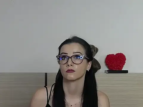 IvyCole Live XXX Chat