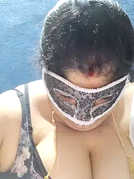 tamilthanushri Chat XXX live