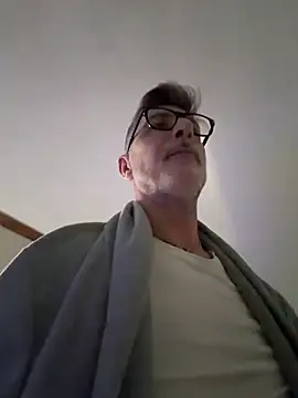 Mincamanna: διαδικτυακό σόου στην κάμερα