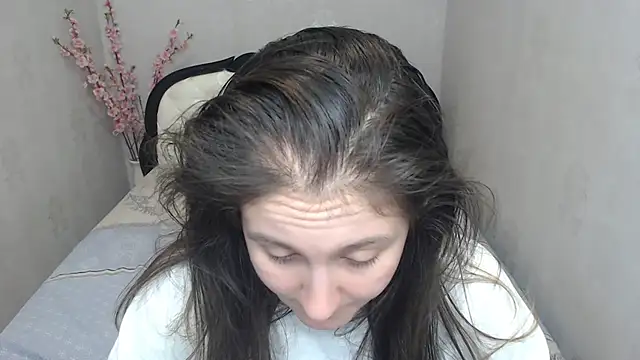 Holliy_Cooper Adlı Modelin Canlı XXX Sohbeti