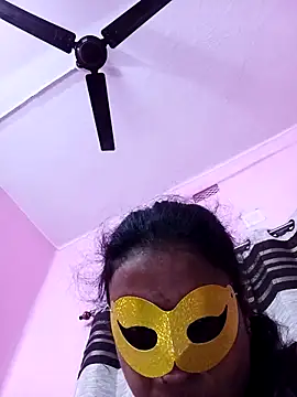 Gullapi Adlı Modelin Web Kamerası Şovu