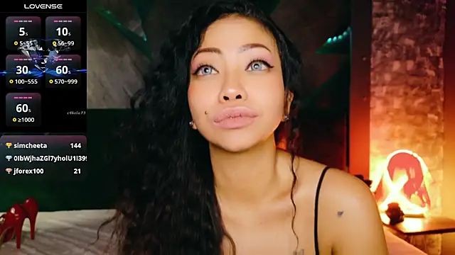 ElyaQuinn live XXX chat