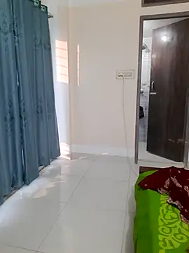 Arisha12 élő XXX-chatje