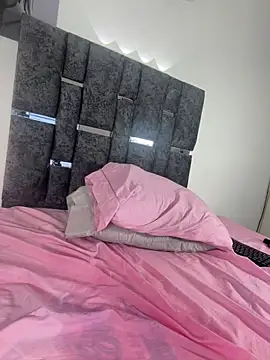 Natasharuso Adlı Modelin Canlı XXX Sohbeti