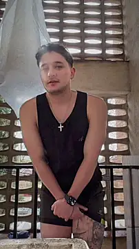 دردشة Massimo_Fiore الجنسية المباشرة