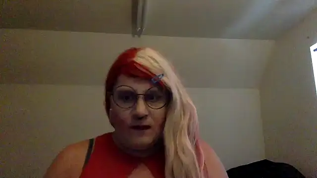 SSeekcd420333 Adlı Modelin Canlı XXX Sohbeti