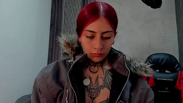 selene_red_ Adlı Modelin Canlı XXX Sohbeti