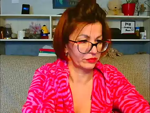 Natali3855 Adlı Modelin Canlı XXX Sohbeti