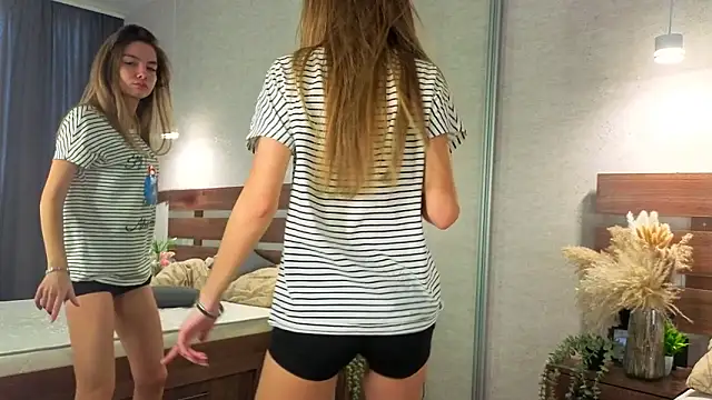 MargieDavidson élő XXX-chatje