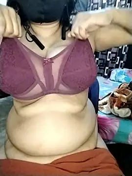 Tishani webkamerás műsora