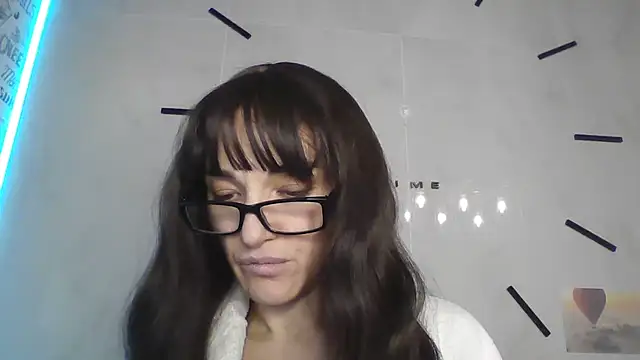 دردشة Tyrivell الجنسية المباشرة