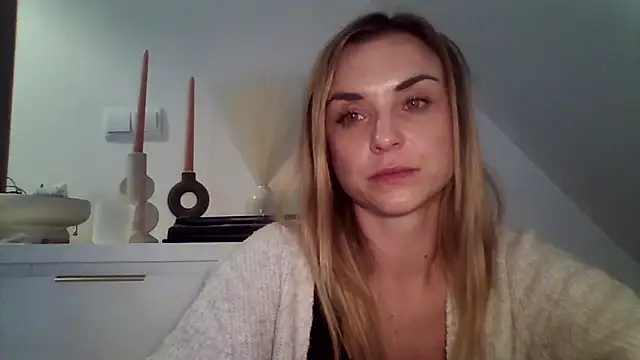 Show modela ashley_xlove na web-kameri