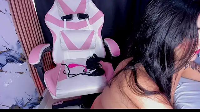 Czat XXX na żywo – Scarlet_DLuce