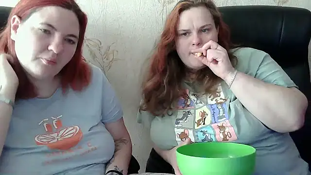 HollyXXXEva: απευθείας συνομιλία ΧΧΧ