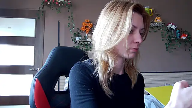 XXX chat uživo modela karo123421