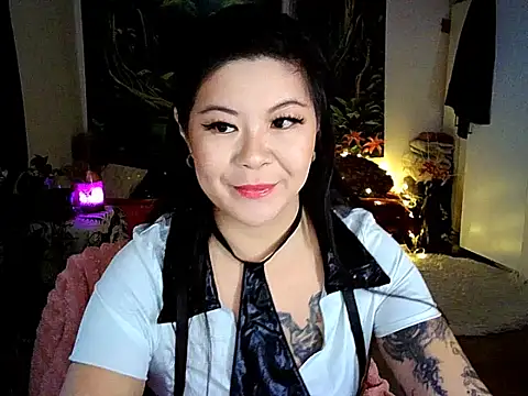 Chatroom XXX en direct de SweetyBecky