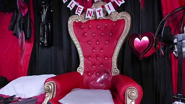 LiliTharaのライブXXXチャット