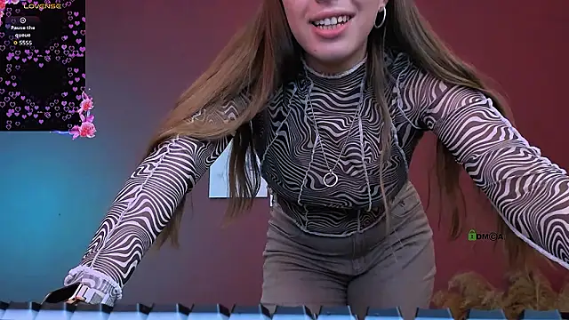 دردشة lumi_soft الجنسية المباشرة