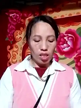 Gummiesu 现场XXX聊天