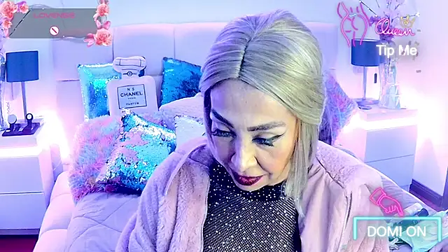 EvelinaGrey live XXX chat