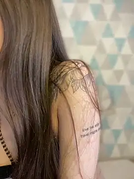 MelaniePavola- Adlı Modelin Canlı XXX Sohbeti