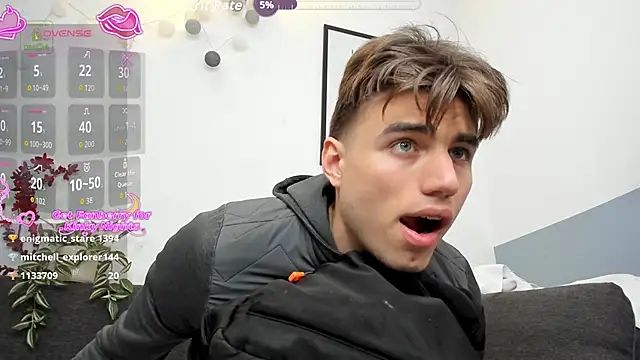 Chat XXX en directo de Kyle_Baker