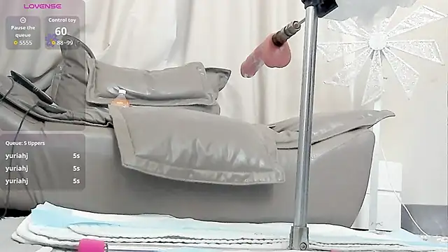 Вебкам-шоу fox-yiyi