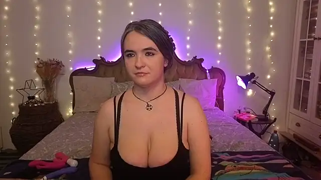 Živý XXX chat SilkenSin