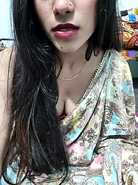 Yours-Zeenat Show in webcam