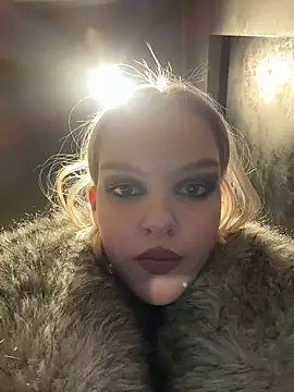 AshleyMur Show in webcam