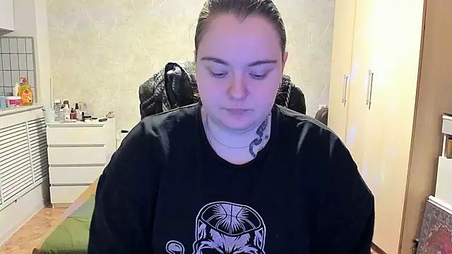 Онлайн чат XXX katya_idinax