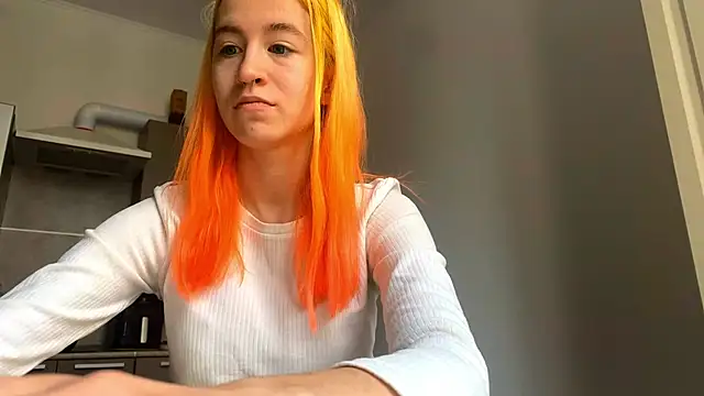 EmilyHein élő XXX-chatje