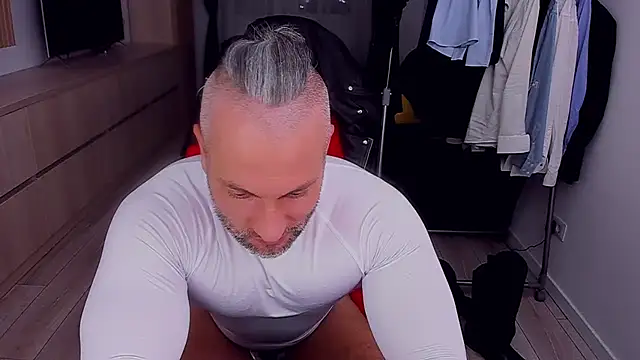 MarisMuscle Chat XXX in diretta