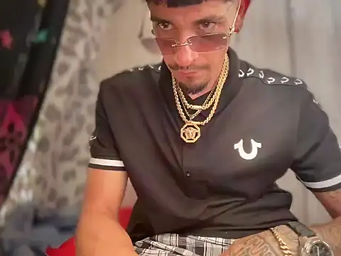 badboy366 Chat XXX in diretta