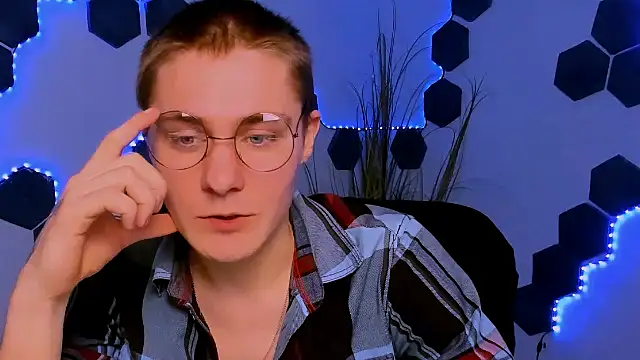 thomas_crow_ élő XXX-chatje