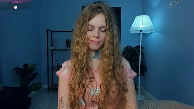 RayaNenlia 现场XXX聊天