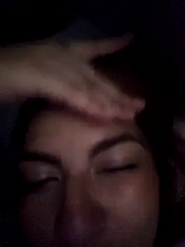 mila_curvy's Live XXX Chat