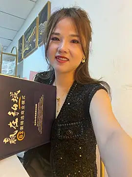 Efangfang 网络视讯表演