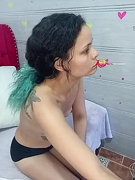 Ariasmithog 现场XXX聊天