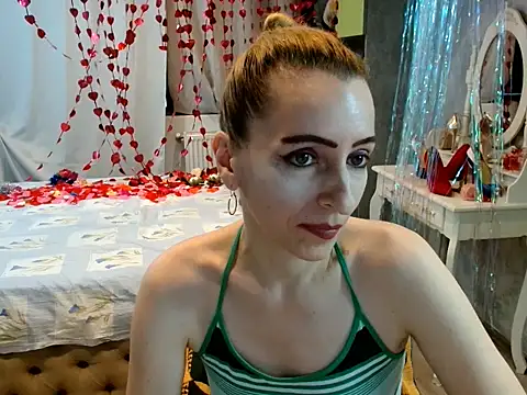 XXX chat uživo modela AnneDevrim