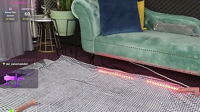 XXX chat uživo modela SamaraShadow