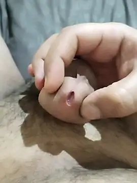 عرض كام midourombo