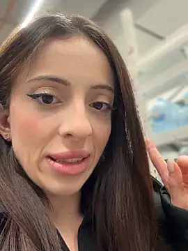 Iwantyuu 现场XXX聊天