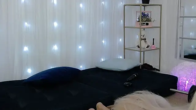 SarahRaynex Adlı Modelin Canlı XXX Sohbeti