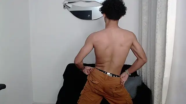 Caius_fox Webcam show