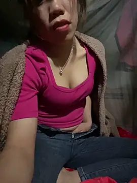 Show modela nhinhi-sexy na web-kameri