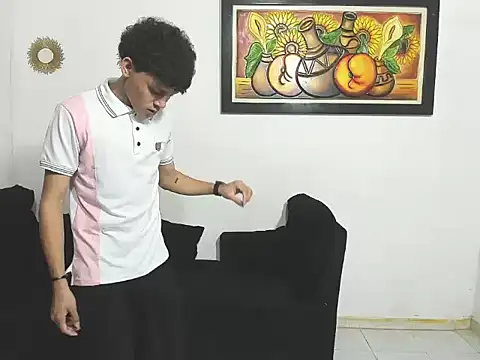 Pokazy przed kamerką – estremehotsex