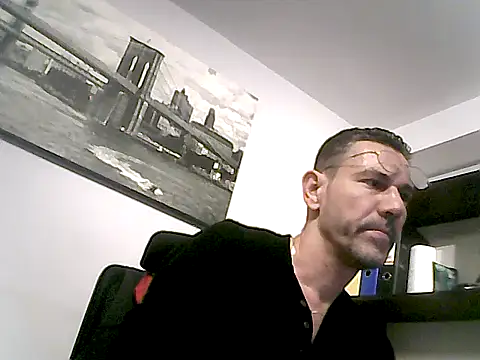 Chat XXX en directo de mastercharisma35